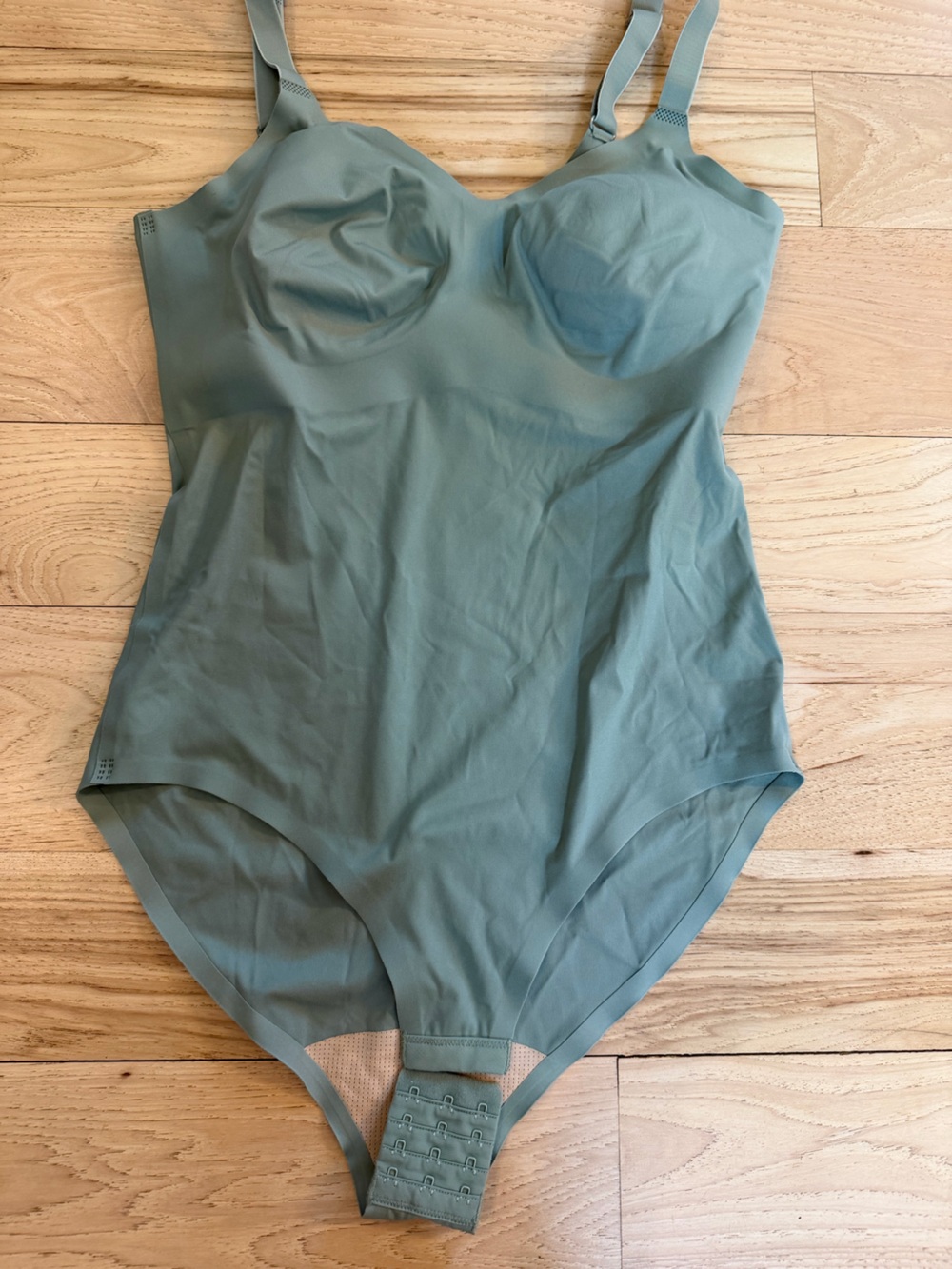 Knix bodysuit size medium +